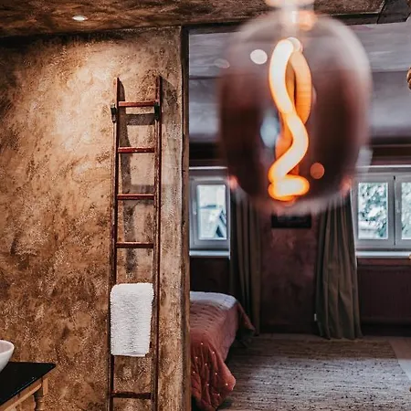 La Rose فندق مبيت وإفطار 4*